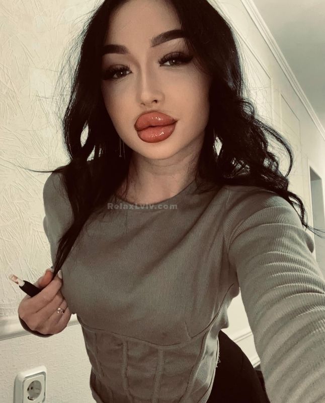 Повія Львова : Каріна - фото 1