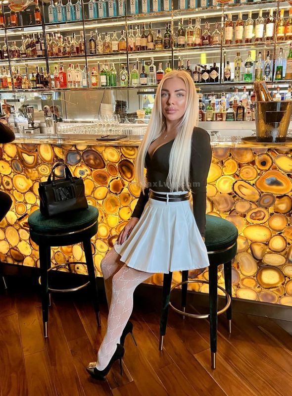 Lviv escort : Dina - photo 1