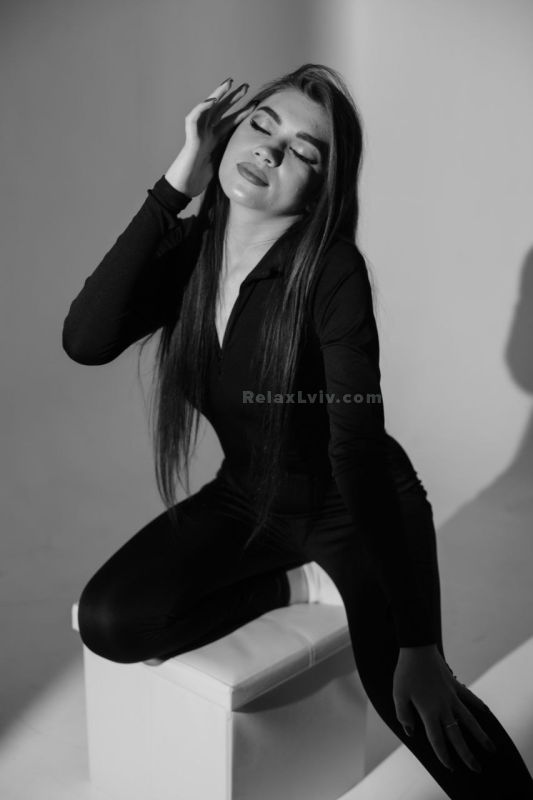 Lviv escort : Tanya - photo 2