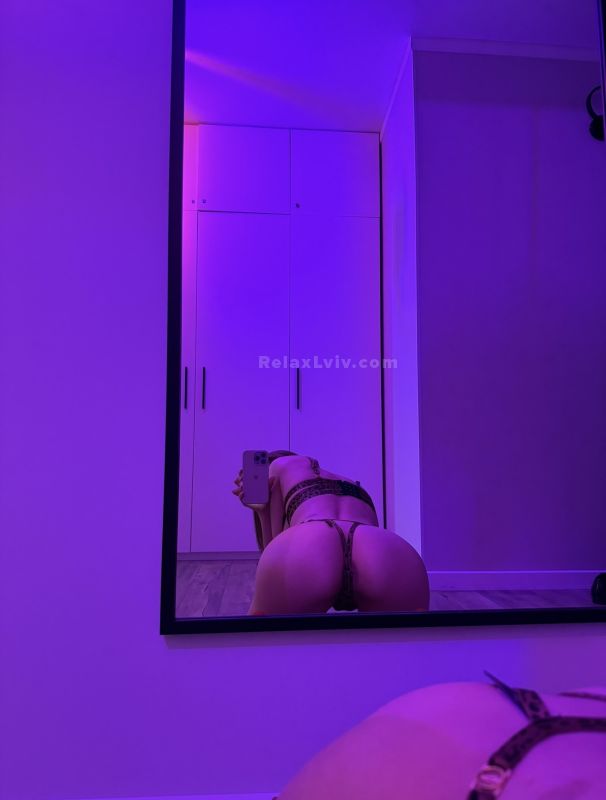 Lviv escort : Ksenya - photo 2