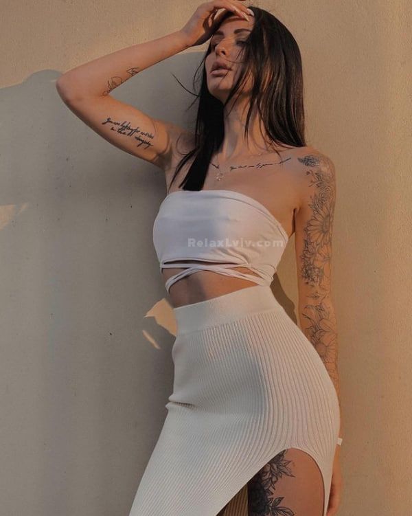 Lviv escort : Elya - photo 3