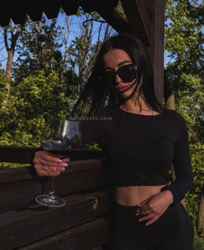 Lviv escort : Sonya - photo 2