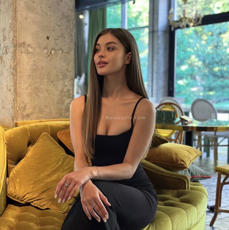 Lviv escort : Viktoriya - photo 2