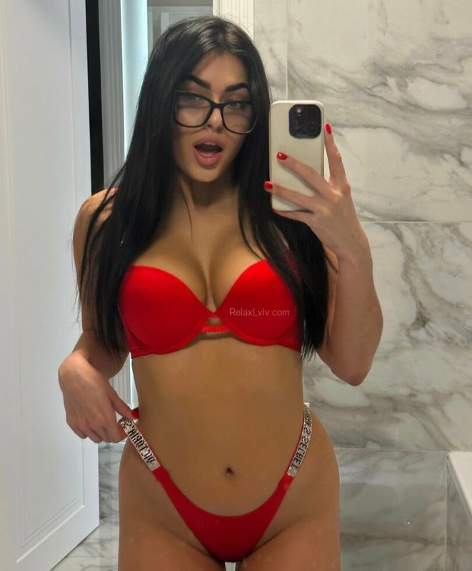 Lviv escort : Milana - photo 2