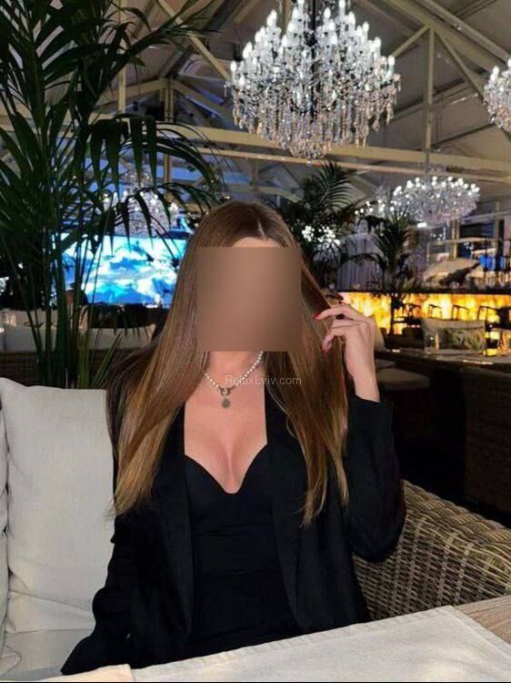 Lviv escort : Dina - photo 2