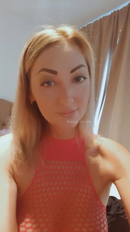 Lviv escort : Arina - photo 3