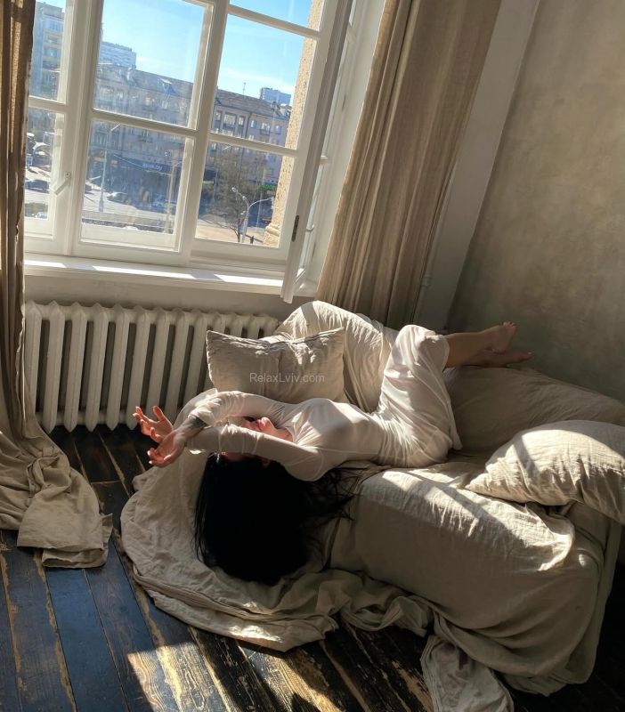 Lviv escort : Nelya - photo 2