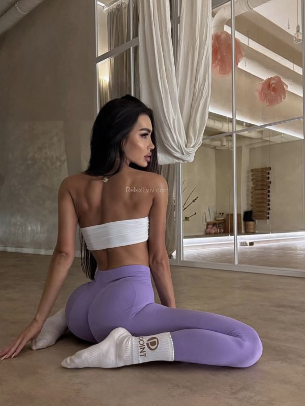 Lviv escort : Nadiya - photo 4