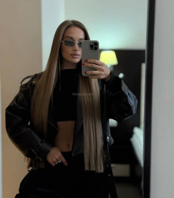 Lviv escort : Mila - photo 3