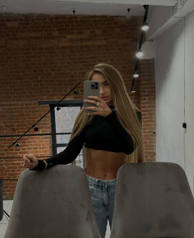 Lviv escort : Mila - photo 4