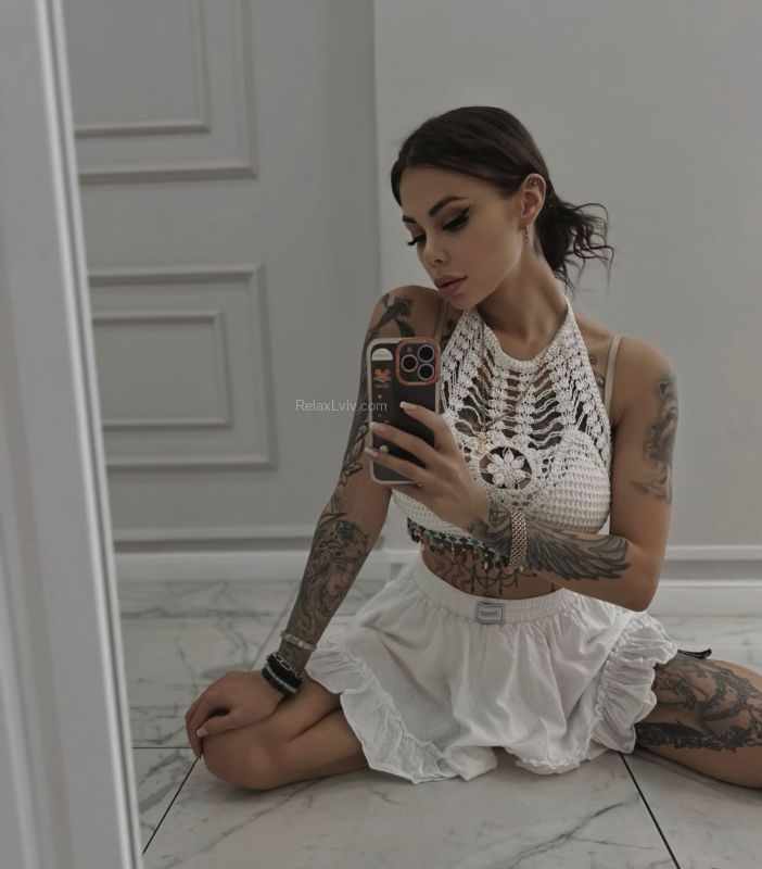 Lviv escort : Inga - photo 4
