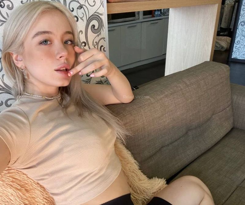 Lviv escort : Marina - photo 2