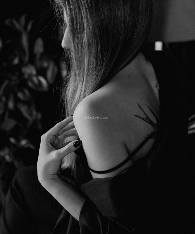 Lviv escort : Irina - photo 2