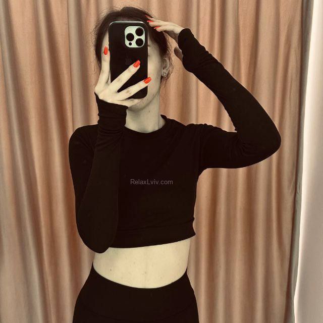 Lviv escort : Alina - photo 3