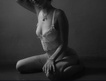 Escort Lviv : Vlada - photo 2