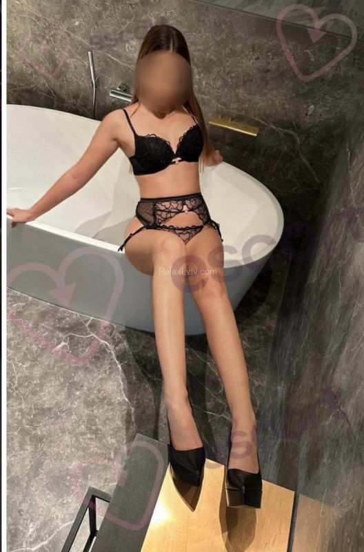 Lviv escort : Marʼyana - photo 2