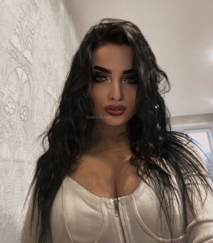 Lviv escort : Yulya - photo 3