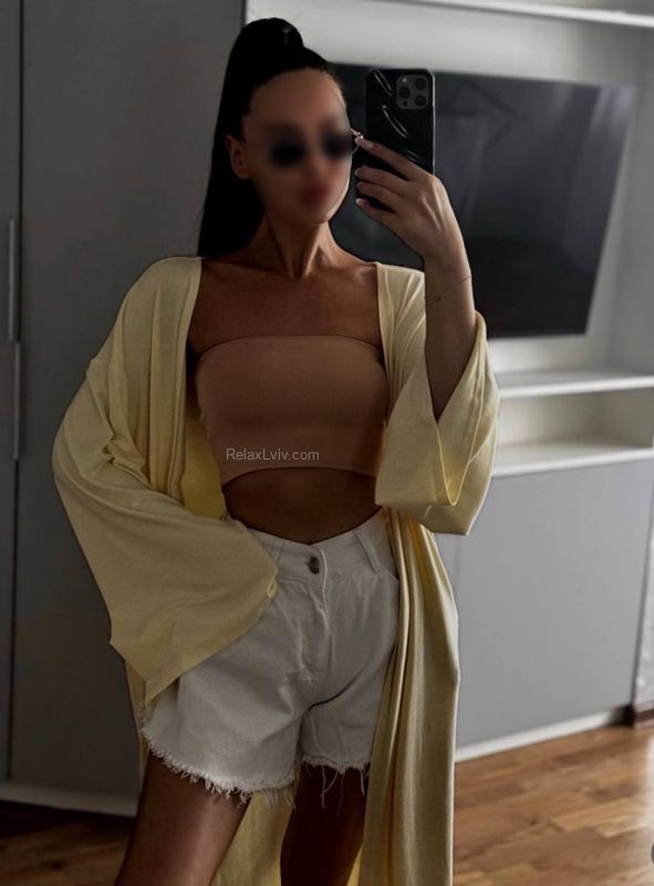 Lviv escort : Ameliya - photo 2