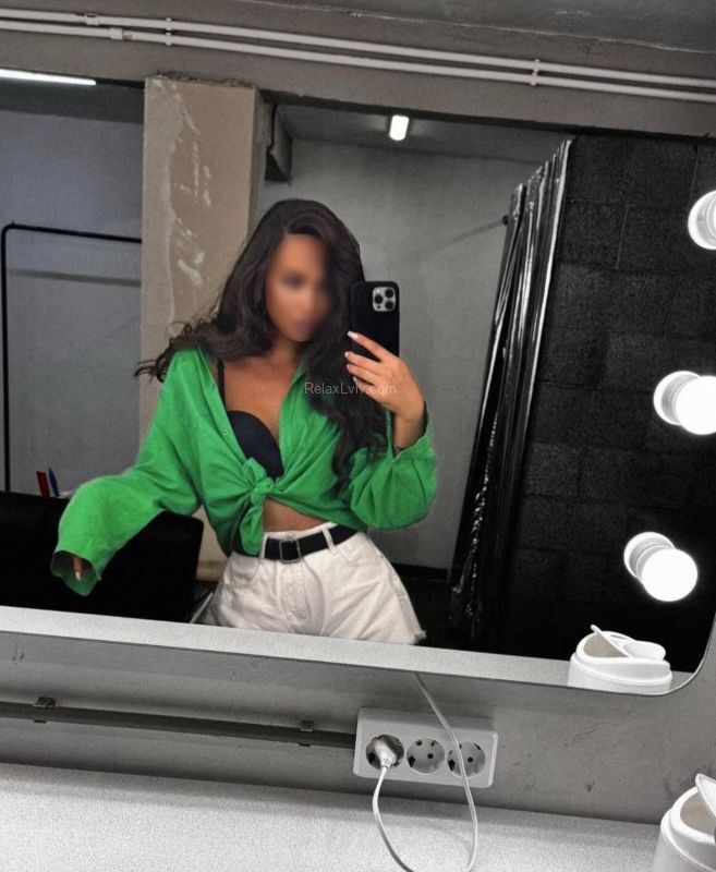 Lviv escort : Ameliya - photo 4