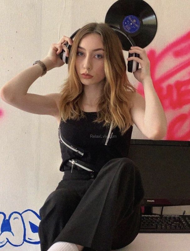 Lviv escort : Alisa - photo 1