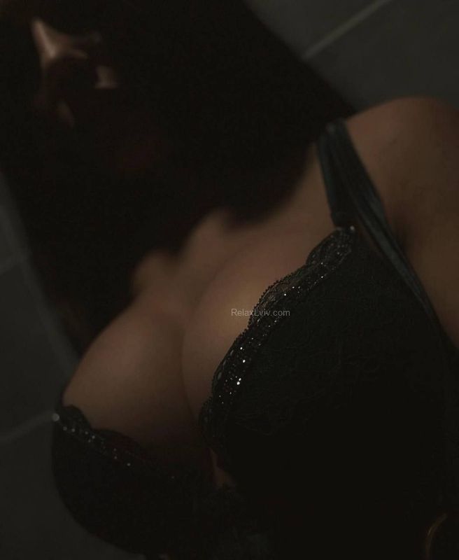 Lviv escort : Darina - photo 3