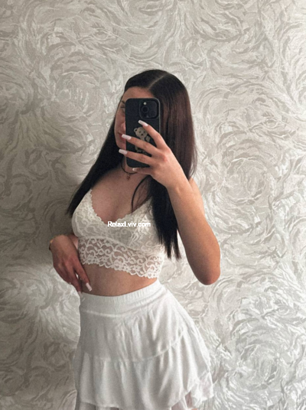 Lviv escort : Sofiya - photo 3