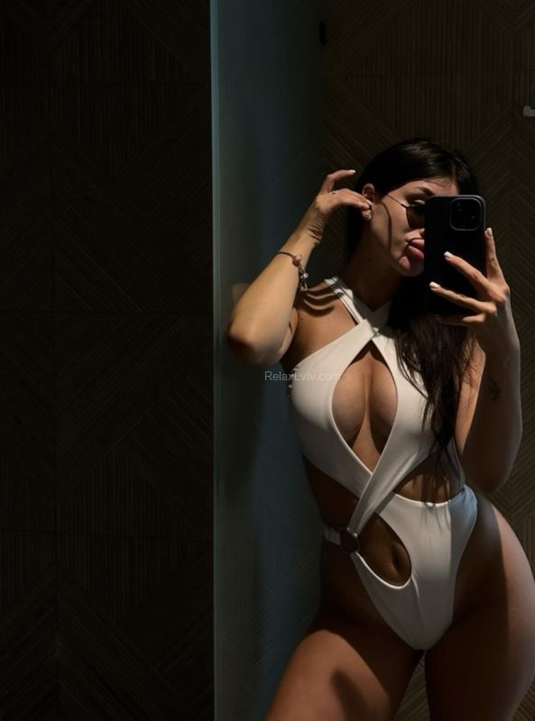 Lviv escort : Yuliya🔝💵 - photo 9