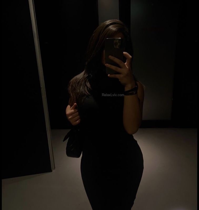 Lviv escort : Violetta - photo 2