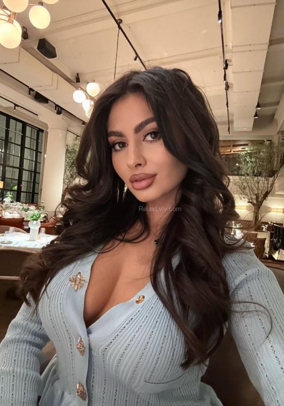 Lviv escort : Karina - photo 1