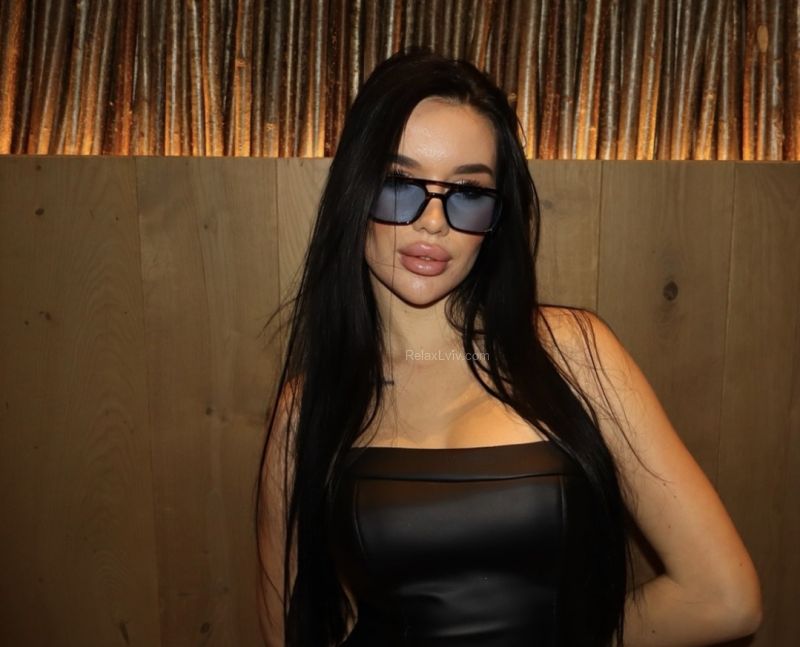 Lviv escort : Viktoriya - photo 3