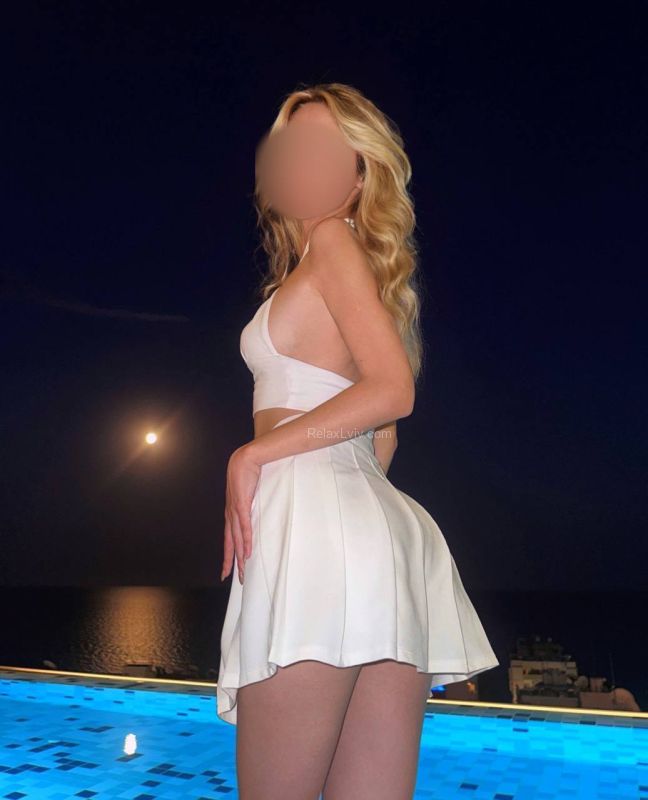 Lviv escort : Amina - photo 4