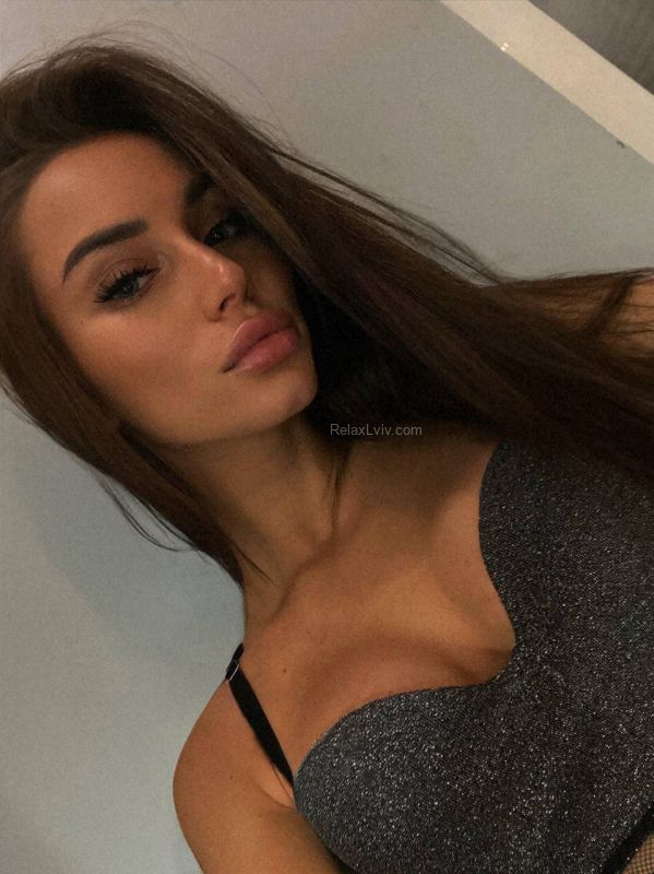 Lviv escort : Karina - photo 1
