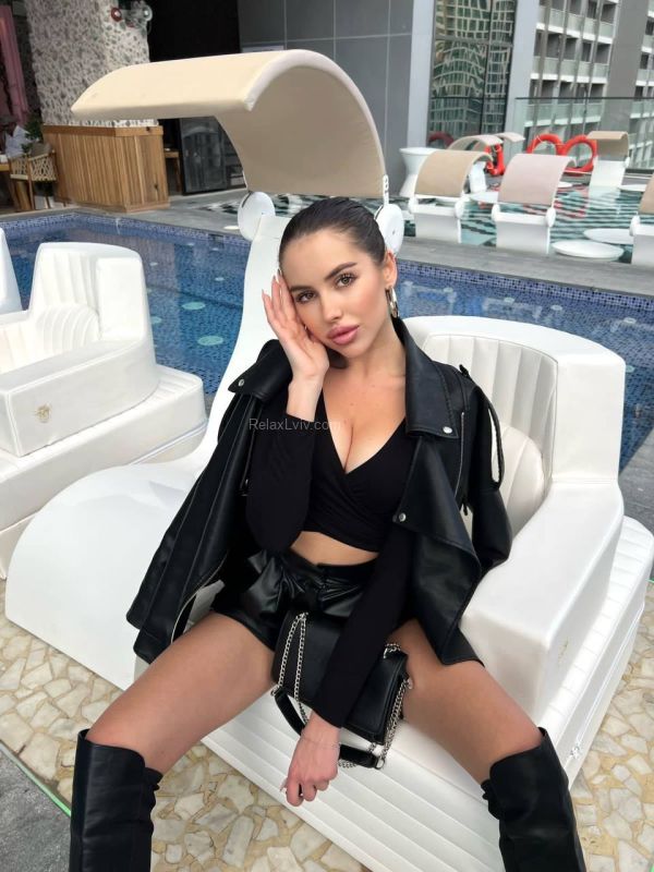 Lviv escort : Diana - photo 2
