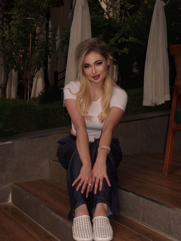 Lviv escort : Alisa - photo 10
